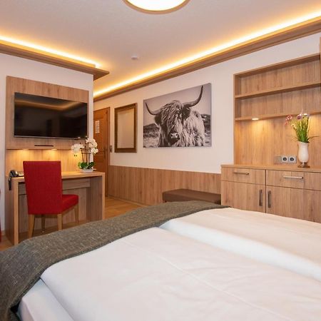 Pension Ludwig Thoma Otterfing Bagian luar foto