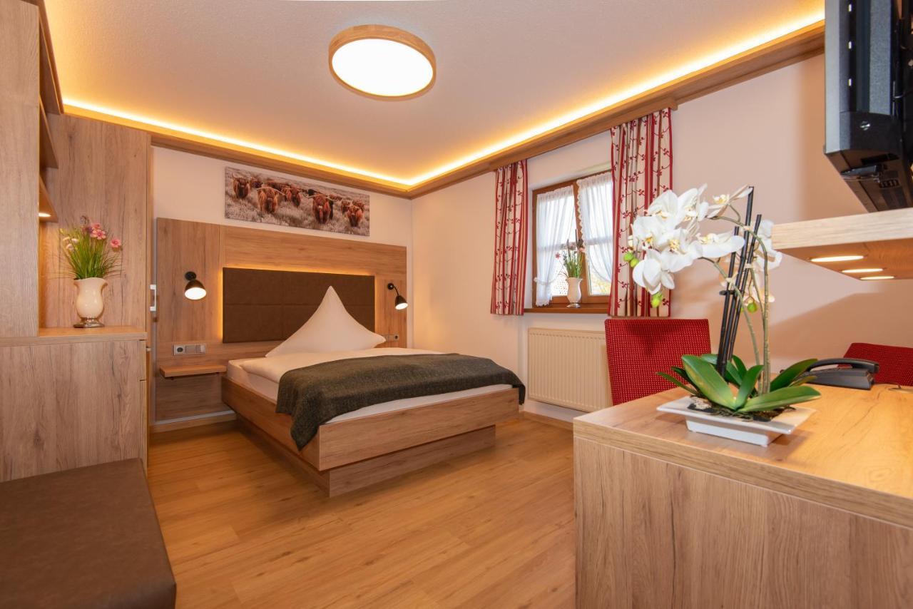 Pension Ludwig Thoma Otterfing Bagian luar foto